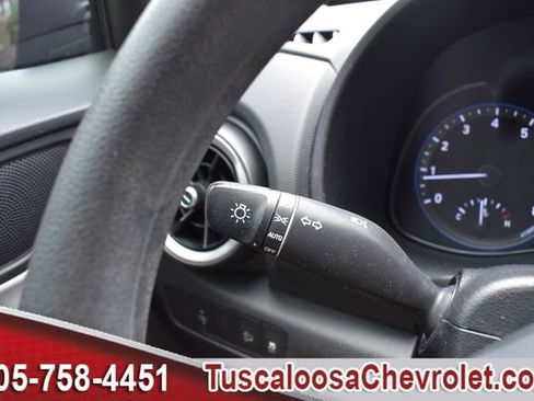 Used 2022 Hyundai Kona SEL FWD image 28