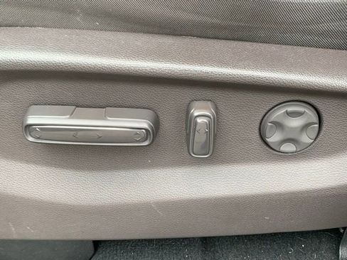 Used 2023 Honda Odyssey EX image 4