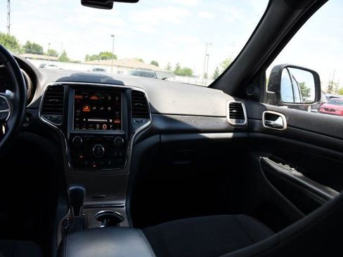 Used 2016 Jeep Grand Cherokee Laredo w/ Quick Order Package 23E AWD/4WD image 20