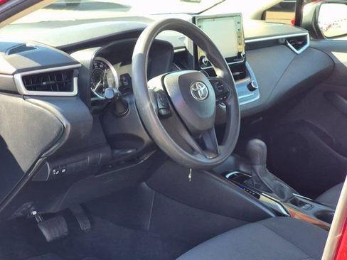 Used 2022 Toyota Corolla LE w/ Carpet Mat Package (TMS) image 9