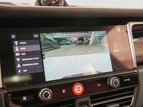 New 2026 Porsche Macan AWD/4WD image 31