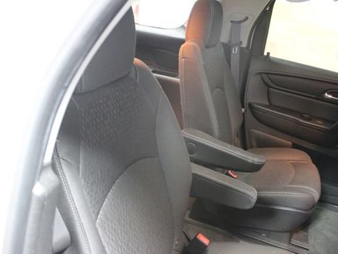Used 2015 GMC Acadia SLE AWD/4WD image 9