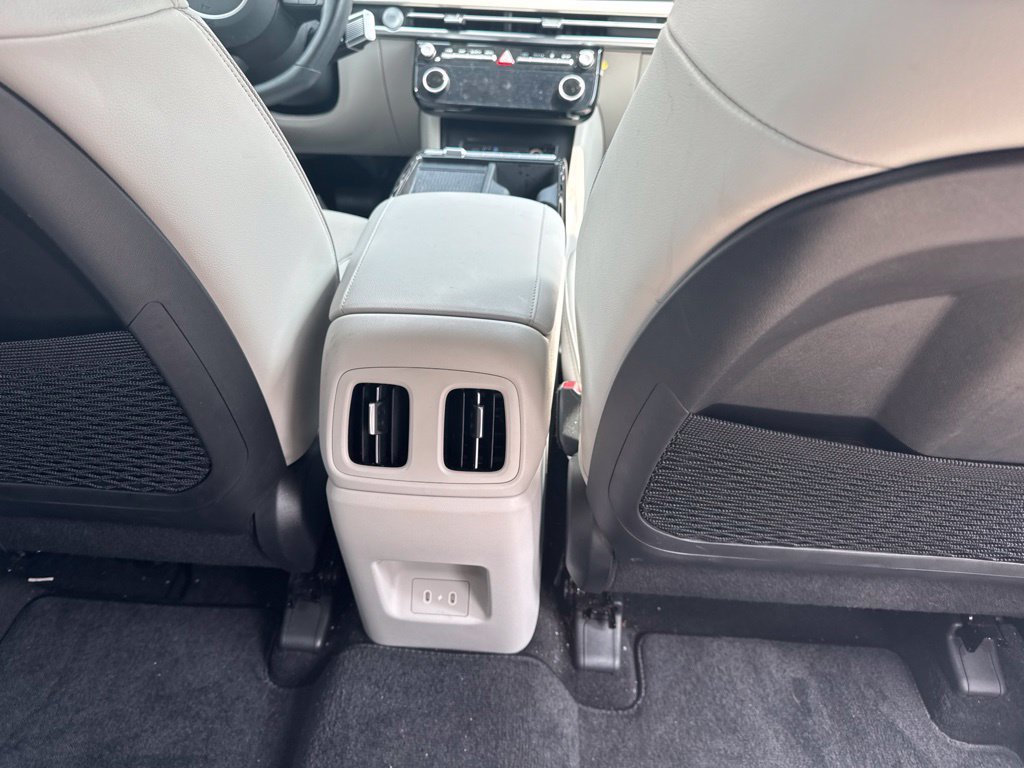 Used 2026 Hyundai Tucson Limited FWD image 11