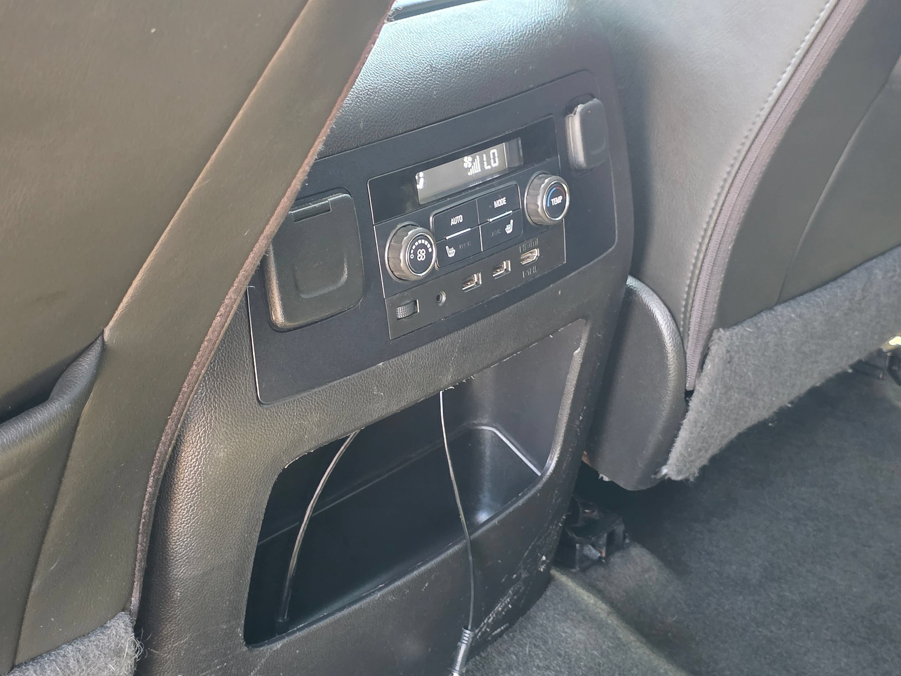 Used 2017 GMC Yukon Denali AWD/4WD image 25