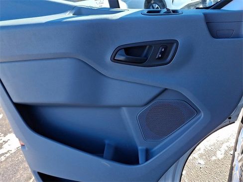 Used 2015 Ford Transit 150 XLT image 17