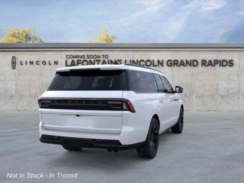New 2026 Lincoln Navigator L Reserve AWD/4WD image 8