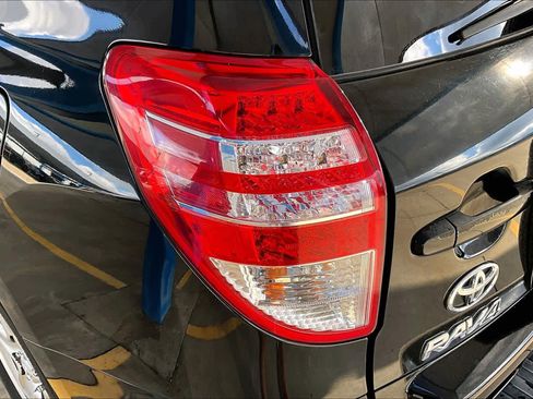 Used 2011 Toyota RAV4 2WD w/ 3rd Row image 27