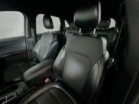 Used 2023 Ford Escape ST-Line image 19