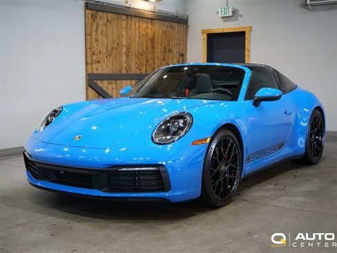 Used 2022 Porsche 911 Targa 4S AWD/4WD image 2