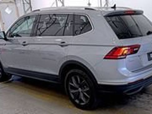 Used 2022 Volkswagen Tiguan SE AWD/4WD image 14