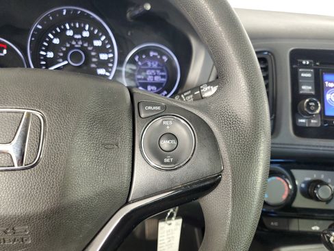 Used 2021 Honda HR-V LX image 24