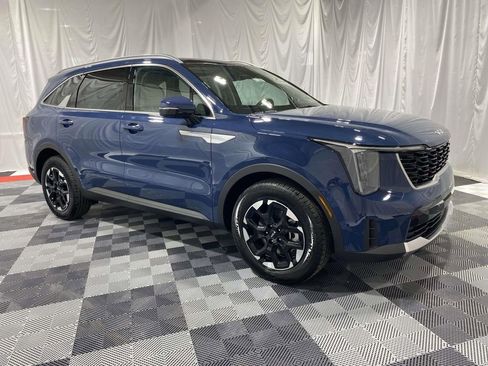 New 2026 Kia Sorento S w/ S Panoramic Sunroof Package image 5