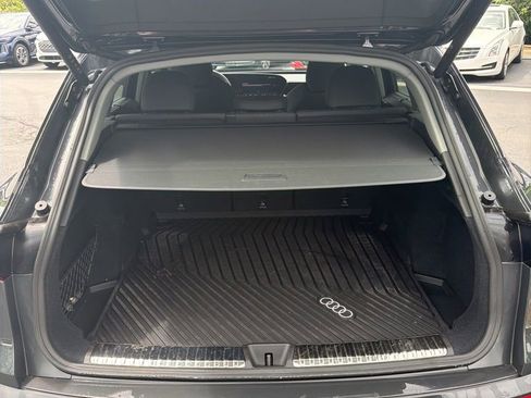 Used 2025 Audi Q5 Premium Plus w/ Premium Plus AWD/4WD image 25