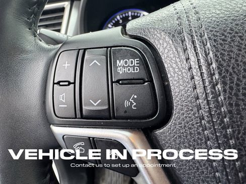 Used 2016 Toyota Highlander Limited Platinum image 17