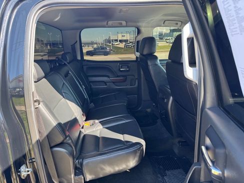 Used 2018 GMC Sierra 1500 SLE w/ Suspension Package, Off-Road image 13