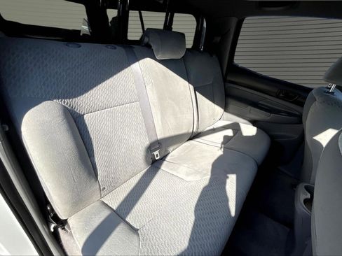 Used 2011 Toyota Tacoma PreRunner w/ SR5 Pkg #2 image 25