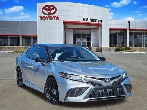 Used 2023 Toyota Camry XSE w/ Navigation Package FWD image 1