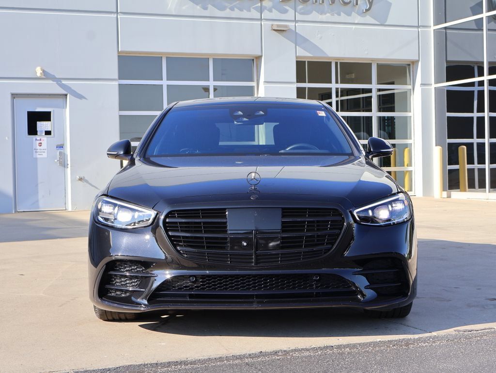 Certified 2022 Mercedes-Benz S 500 4MATIC image 2