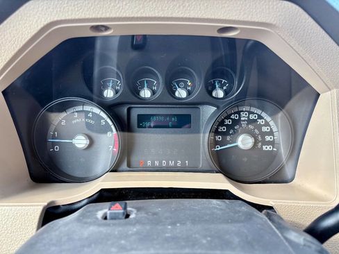 Used 2014 Ford F250 XLT w/ Snow Plow Prep Package image 16