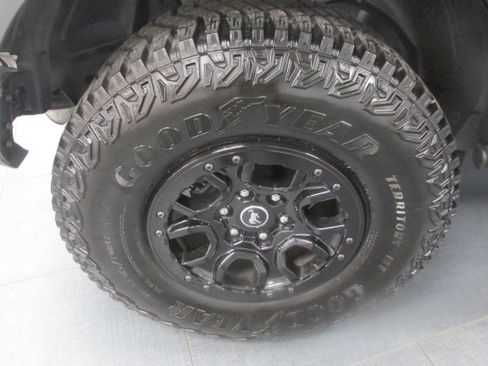 Used 2023 Ford Bronco Wildtrak AWD/4WD image 16