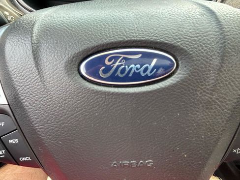 Used 2016 Ford Fusion SE FWD image 21