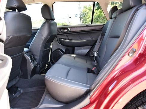 Used 2019 Subaru Outback 2.5i Limited w/ Popular Package #2 AWD/4WD image 17