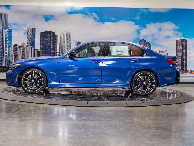 Used 2026 BMW M340i w/ Shadowloine Package RWD image 6