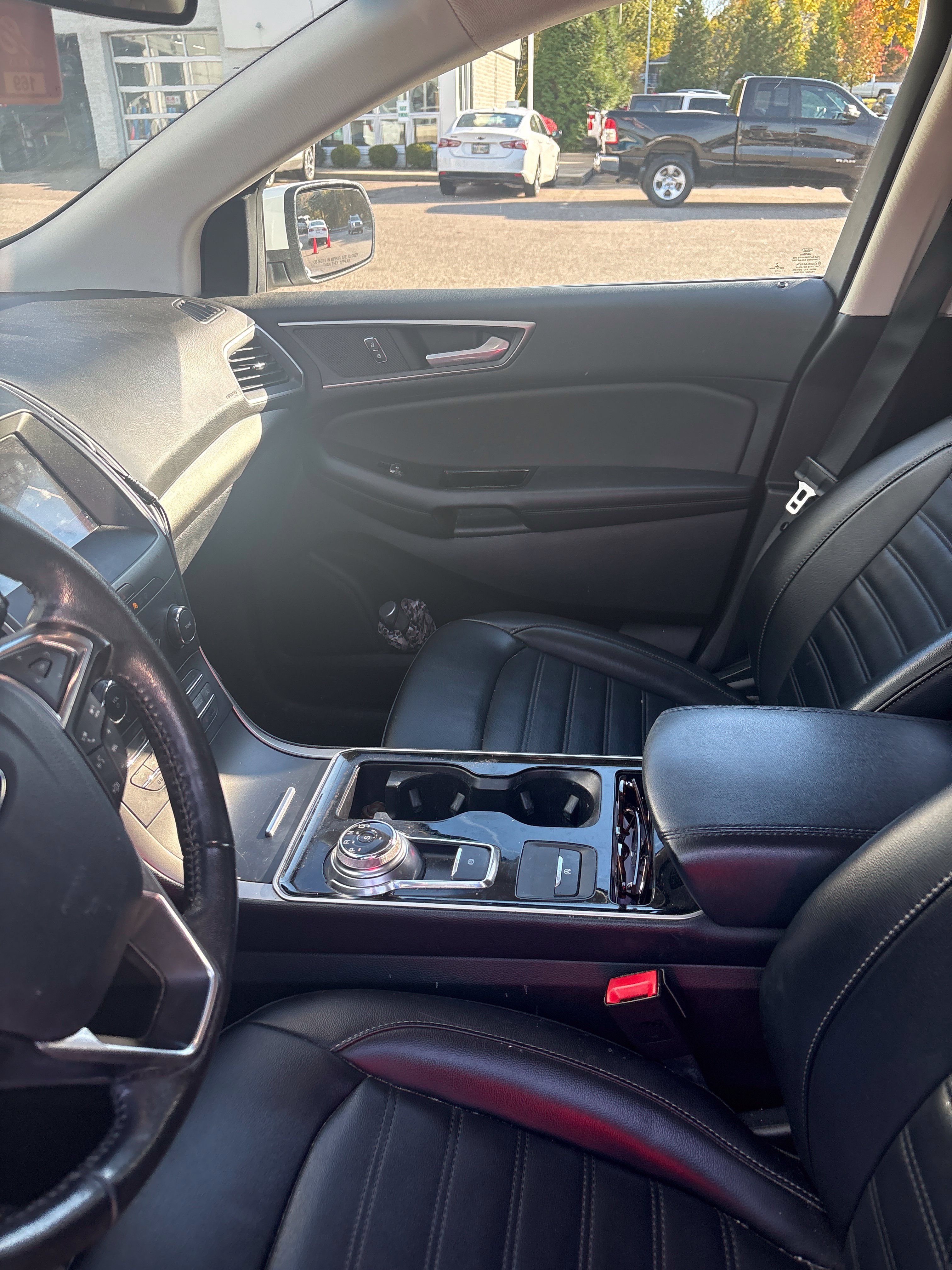 Used 2019 Ford Edge SEL w/ Equipment Group 201A AWD/4WD image 7