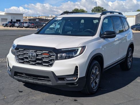 Used 2023 Honda Passport TrailSport image 10