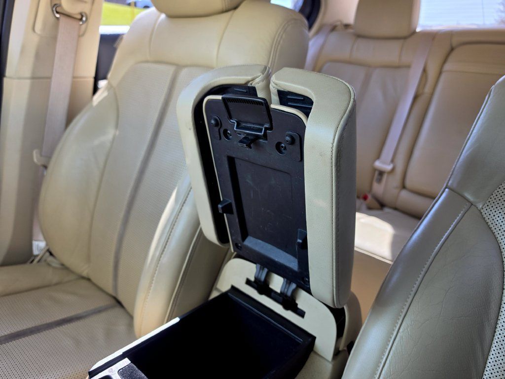 Used 2009 Lincoln MKS FWD image 29