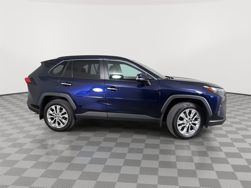 Used 2025 Toyota RAV4 Limited w/ Weather Package AWD/4WD image 7