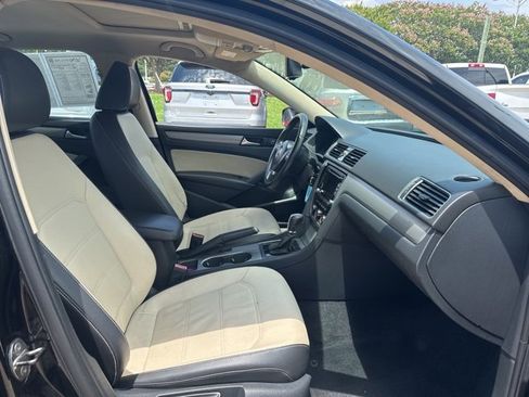 Used 2014 Volkswagen Passat 1.8T SE image 13