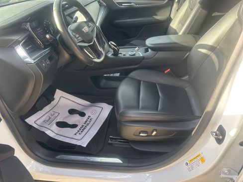 Used 2021 Cadillac XT5 Luxury FWD image 20