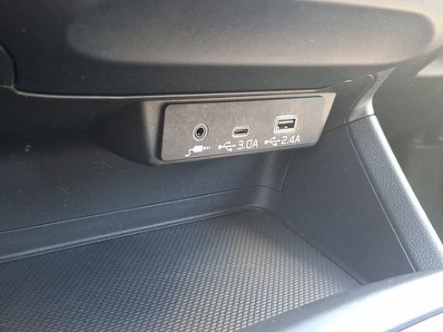 Used 2024 Subaru Impreza 2.0i Sport image 23