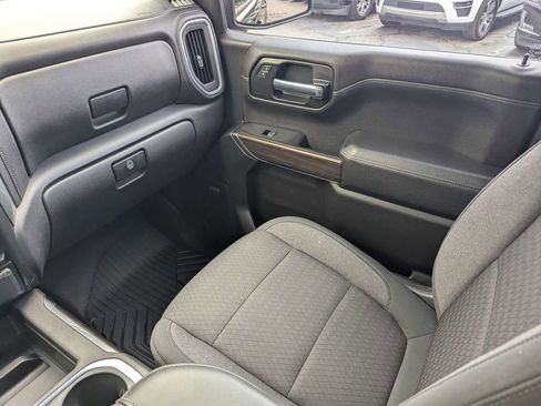 Used 2020 Chevrolet Silverado 1500 RST AWD/4WD image 16