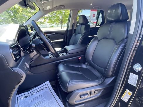 Used 2025 Honda Pilot EX-L image 14