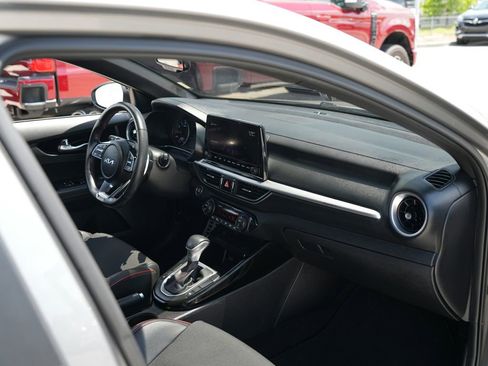 Used 2022 Kia Forte GT FWD image 18