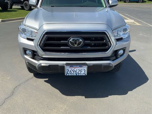 Used 2021 Toyota Tacoma SR5 AWD/4WD image 22
