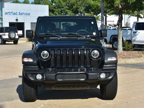 Used 2023 Jeep Wrangler Sport AWD/4WD image 2