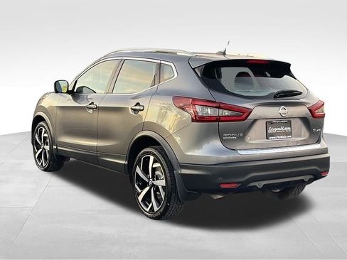 Used 2022 Nissan Rogue Sport SL w/ Premium Package image 8