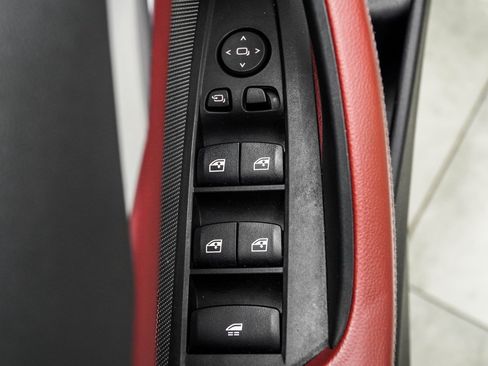 Used 2024 BMW 440i xDrive Convertible w/ Premium Package image 31