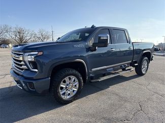 Used 2024 Chevrolet Silverado 2500 High Country w/ Technology Package video 2