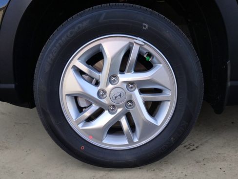 New 2026 Hyundai Venue SE image 14