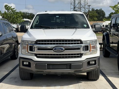 Used 2018 Ford F150 XLT w/ Equipment Group 302A Luxury RWD image 2