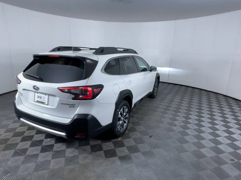 Used 2023 Subaru Outback Limited XT image 8
