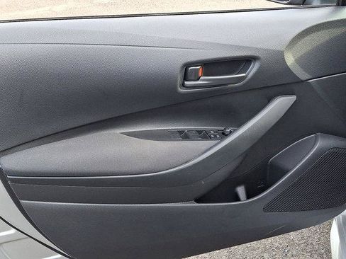 Certified 2025 Toyota Corolla LE image 11