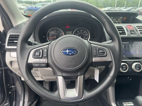 Used 2017 Subaru Forester 2.5i Premium w/ All-Weather Package AWD/4WD image 17
