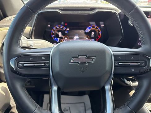 Certified 2024 Chevrolet Colorado ZR2 w/ Technology Package AWD/4WD image 32
