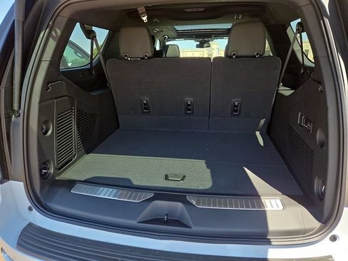 New 2026 Chevrolet Suburban Premier w/ Sun And Tow Package AWD/4WD image 6