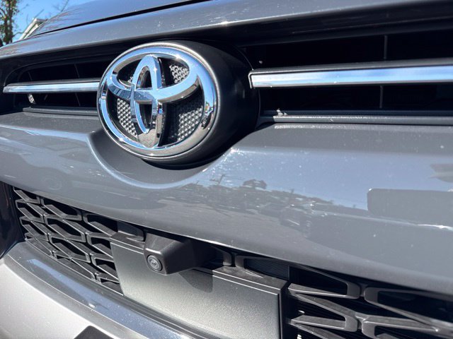 Used 2024 Toyota 4Runner TRD Off-Road Premium w/ Off Road Premium Plus Package AWD/4WD image 5
